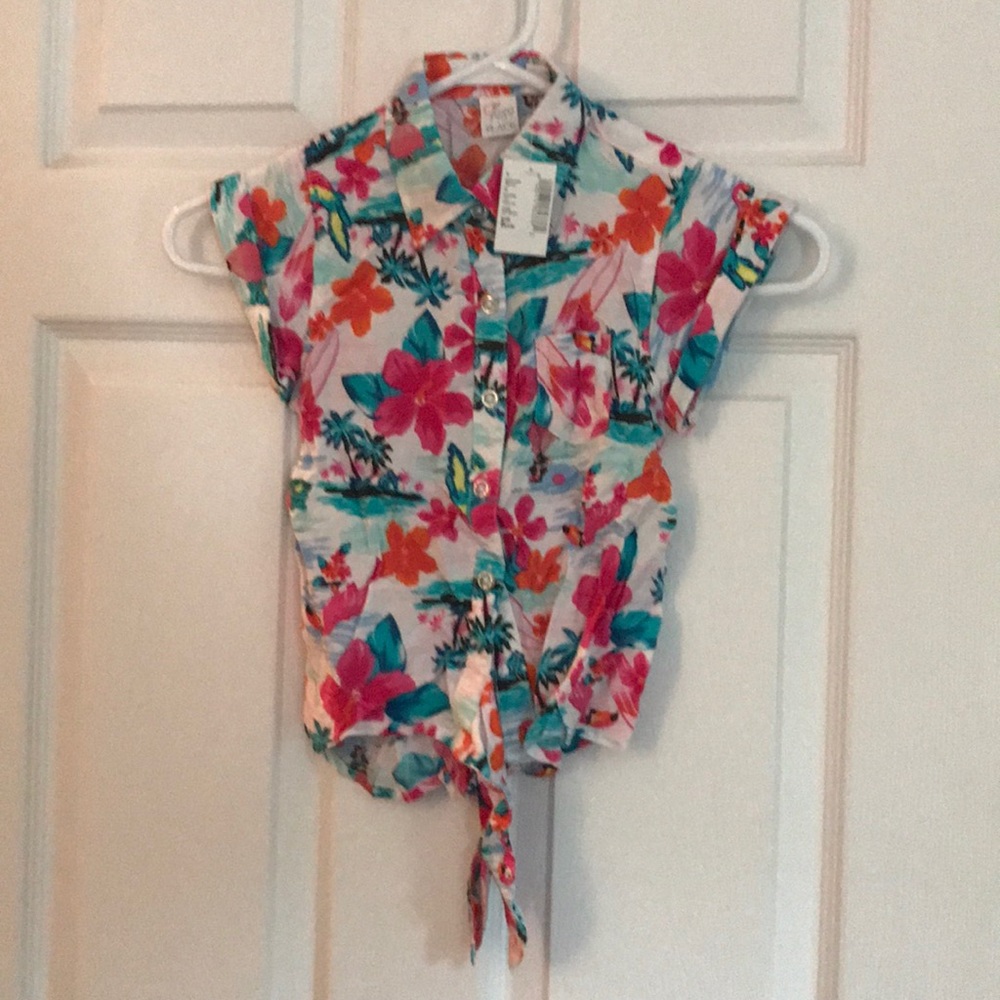 Hawaiian crop tie up shirt